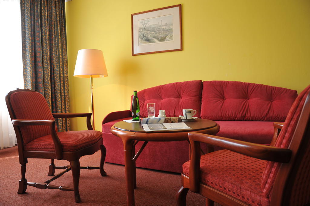 Hotel Krakonos Mariánské Lázně Quarto foto